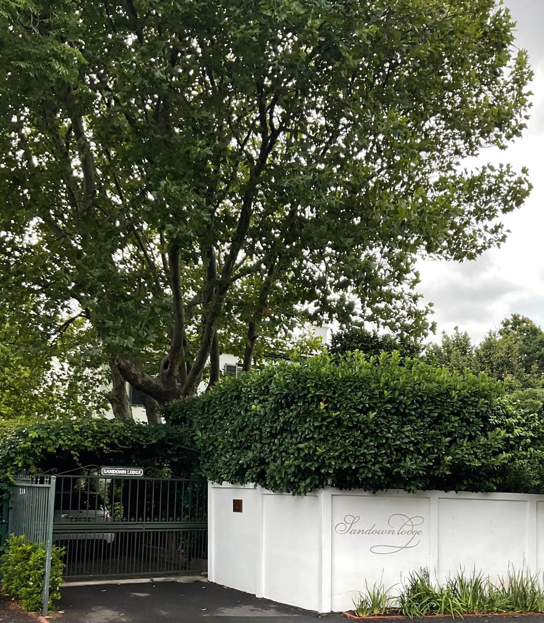 Sandown Lodge เคปทาวน์ ภายนอก รูปภาพ